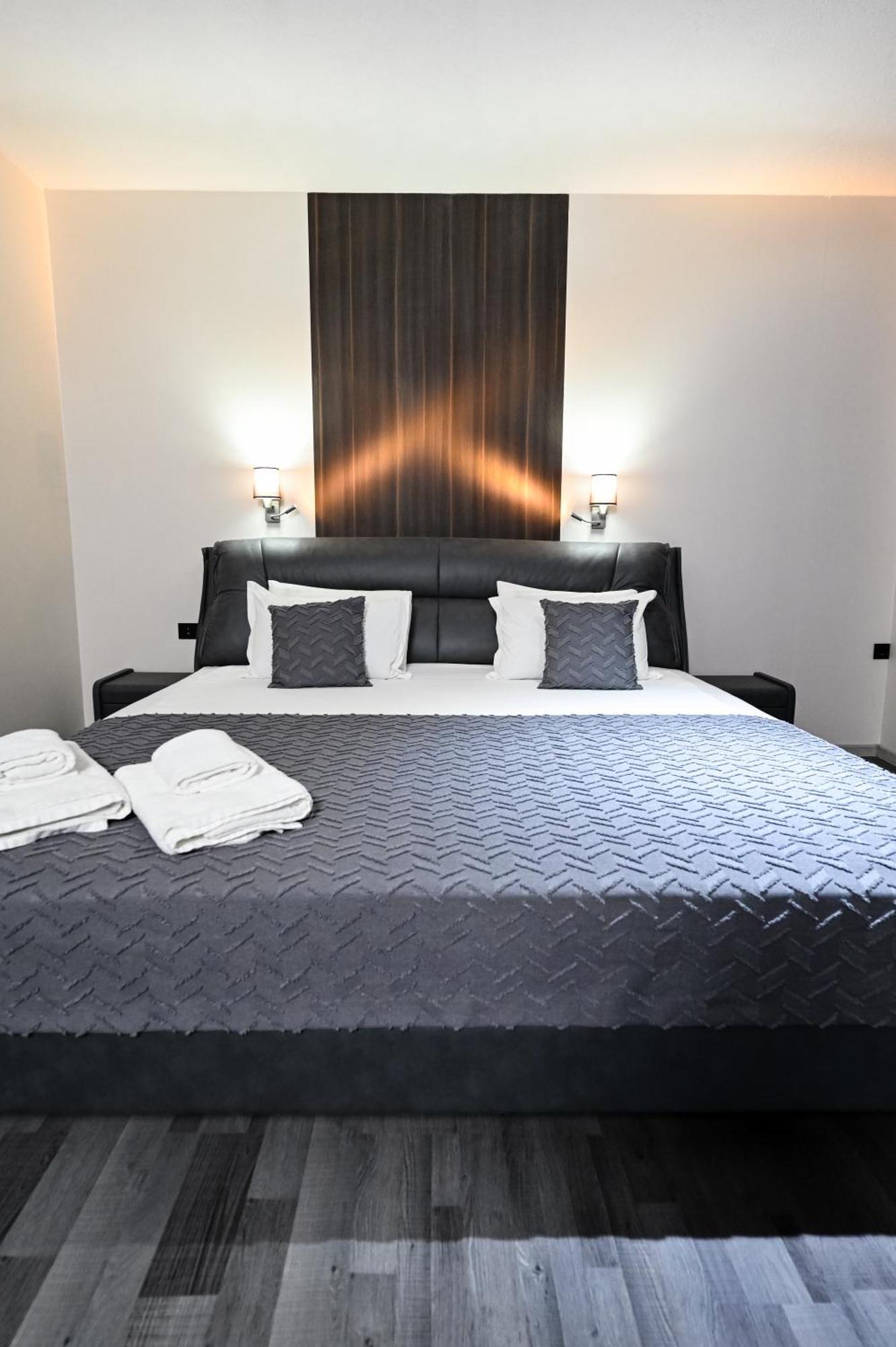 Grey Star Hotel Negotino  Bagian luar foto