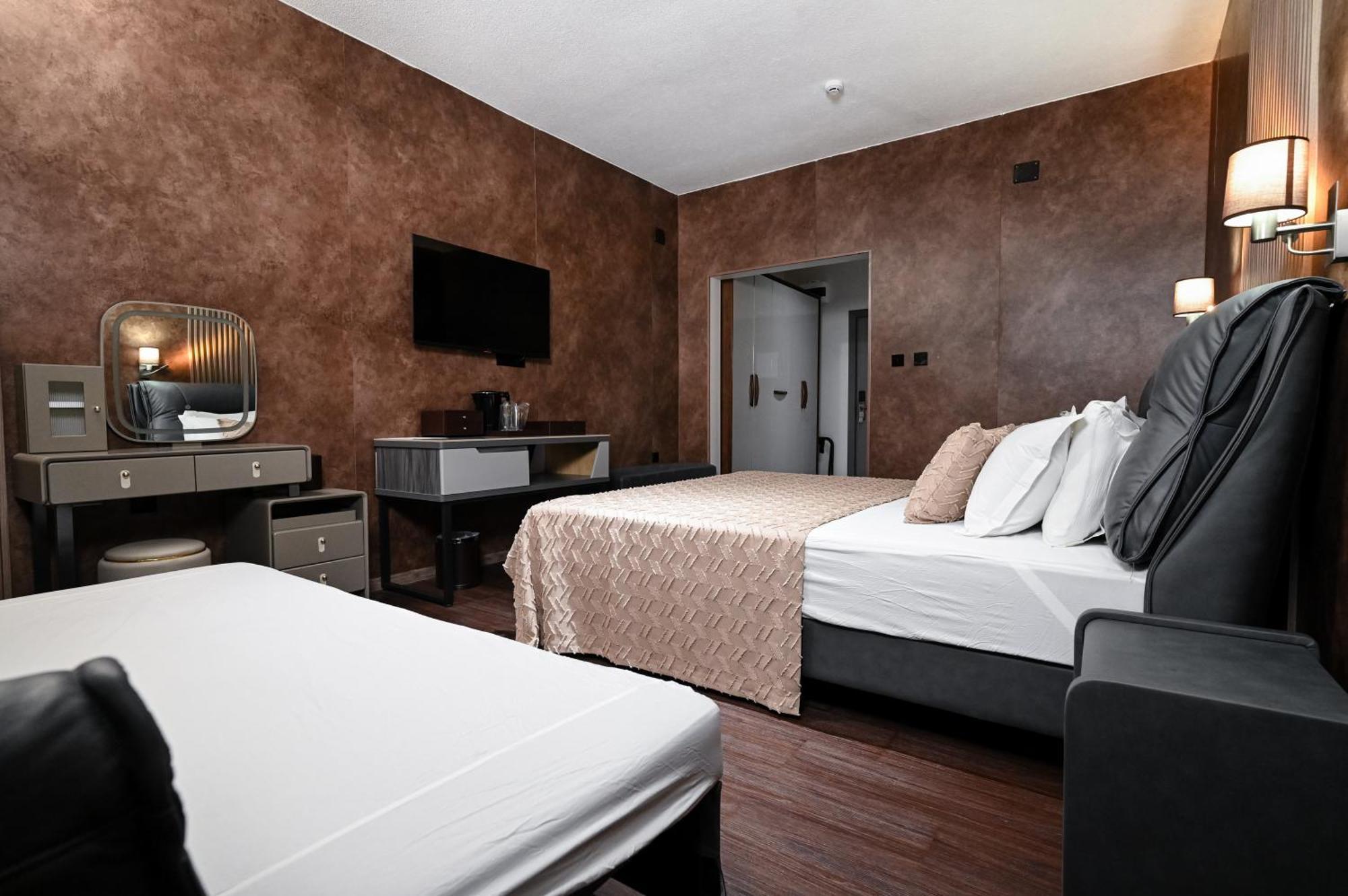 Grey Star Hotel Negotino  Bagian luar foto