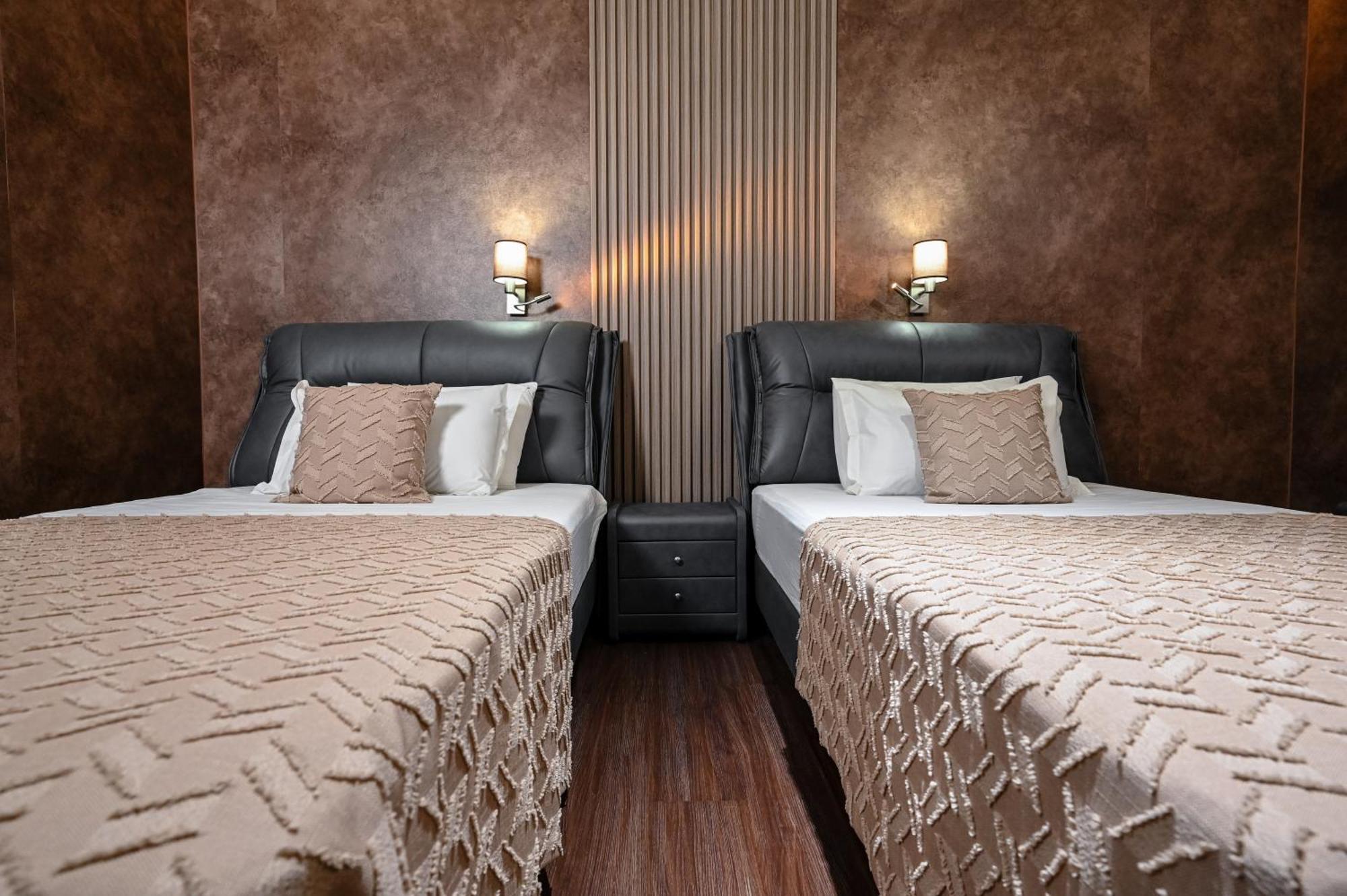 Grey Star Hotel Negotino  Bagian luar foto